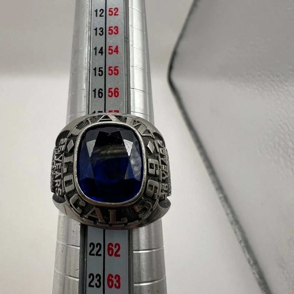 Men's UAW Local 599 25 years member ring with Sapphire stone size 9